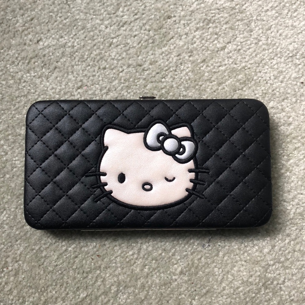 **SOLD** Hello Kitty Wallet